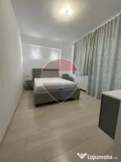 Apartament cu 3 camere de închiriat în zona Central 