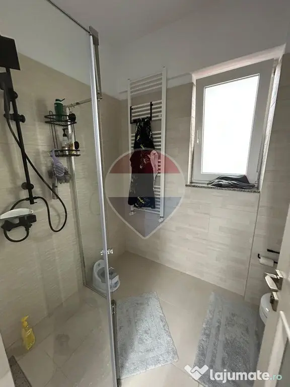 Apartament cu 3 camere de închiriat în zona Central - Suceava (Suceava)