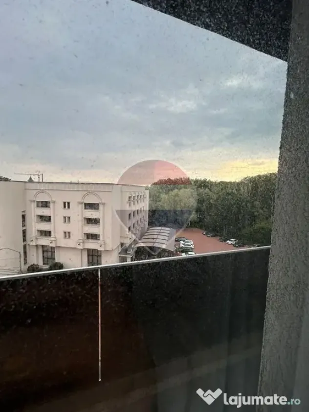 Apartament cu 3 camere de închiriat în zona Central - Suceava (Suceava)