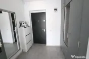 Vand apartament 3 camere +terasa 8mp zona Teilor