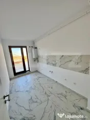 Apartament 2 camere, decomandat, cu terasa 190 mp. + 1 loc d