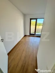 Apartament 2 camere, decomandat, cu terasa 190 mp. + 1 loc d