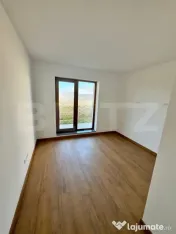Apartament 2 camere, decomandat, cu terasa 190 mp. + 1 loc d