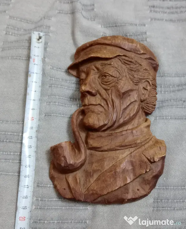 Relief de perete din lemn sculptat 17 cm. marinar cu pipa