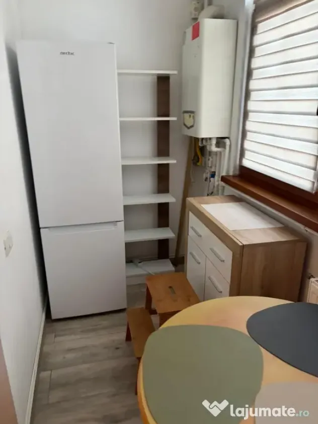 Baba novac dristor zona compozitori - Bucuresti (Bucuresti-Ilfov)