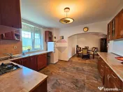 Vila tip duplex Banesti, 341 mp utili, garaj, vedere Cara... 