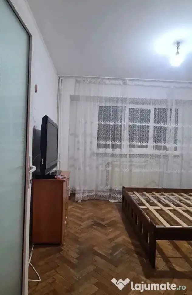 De vanzare apartament cu 2 camere, central, Bloc BR, et. ... - Galati (Galati)