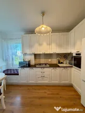 Apartament 3 camere, 71 mp, 2 bai, parcare, bloc nou, Zorilo 