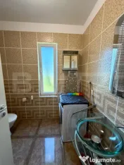Apartament 3 camere, 71 mp, 2 bai, parcare, bloc nou, Zorilo 