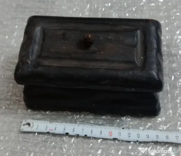 Cutiuta din lemn negru 15 cm. lungime bijuterii