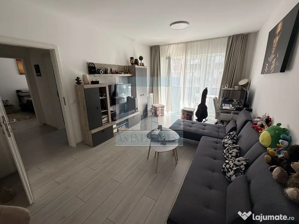 Ap. 2 camere, 2 balcoane, boxa, parcare subterana-zona Av... - Brasov (Brasov)
