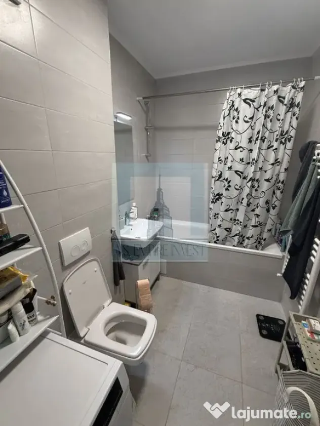 Ap. 2 camere, 2 balcoane, boxa, parcare subterana-zona Av... - Brasov (Brasov)