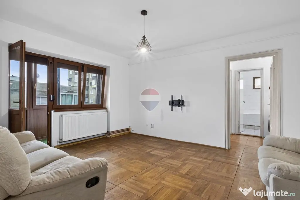 Apartament cu 3 camere de închiriat în zona Bancilor - Arad (Arad)