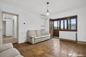 Apartament cu 3 camere de închiriat în zona Bancilor 