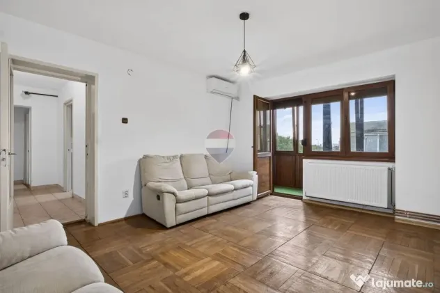 Apartament cu 3 camere de închiriat în zona Bancilor - Arad (Arad)