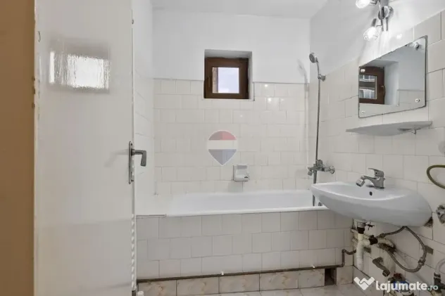 Apartament cu 3 camere de închiriat în zona Bancilor - Arad (Arad)