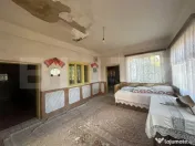 Proprietate cu 7.247 mp teren intravilan și multiple constr 