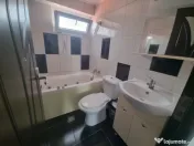 Închiriez apartament cu doua camere Auchan Titan/ Ozana