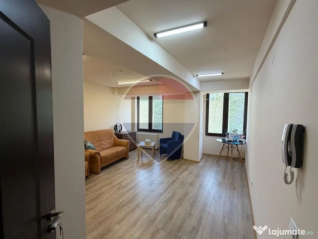 Birou de închiriat, 23 mp, aproape de Spitalul Județean... - Oradea (Bihor)