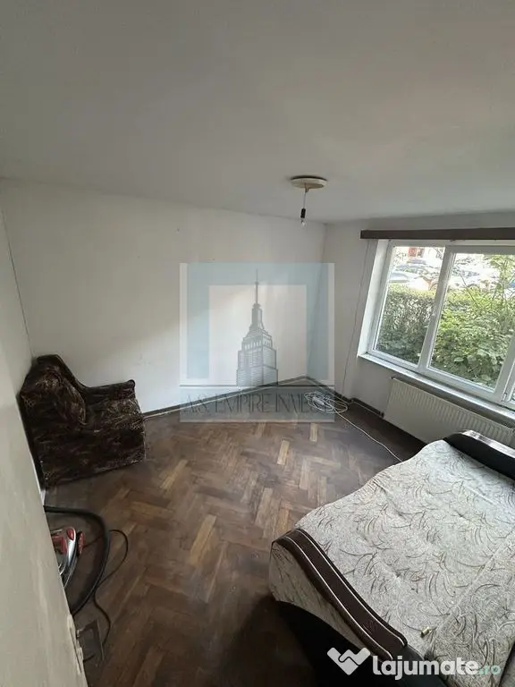 Apartament 3 camere Tractorul - Brasov (Brasov)