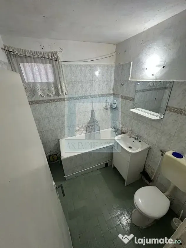 Apartament 3 camere Tractorul - Brasov (Brasov)