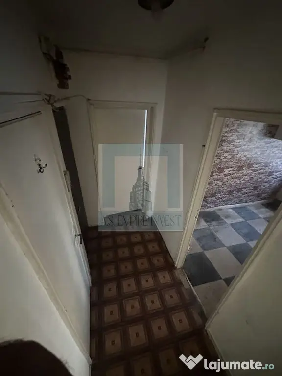 Apartament 3 camere Tractorul - Brasov (Brasov)