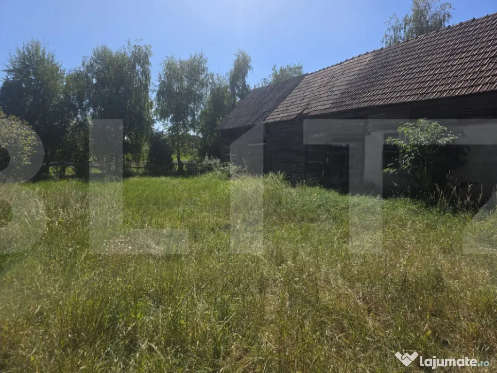 Casa traditionala pe un teren intravilan generos de 3409 mp - Dalnic (Covasna)