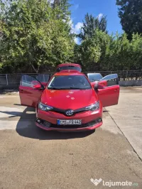 Toyota Auris Hybrid