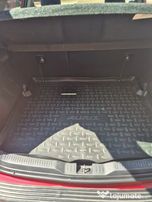 Toyota Auris Hybrid