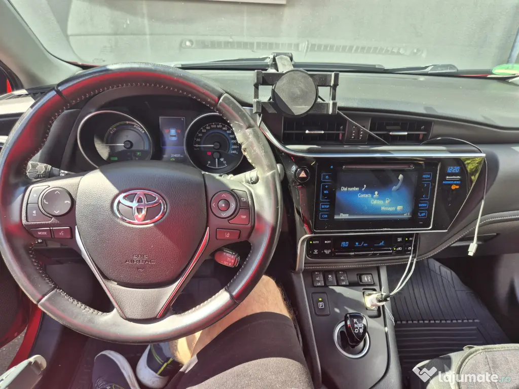 Toyota Auris Hybrid