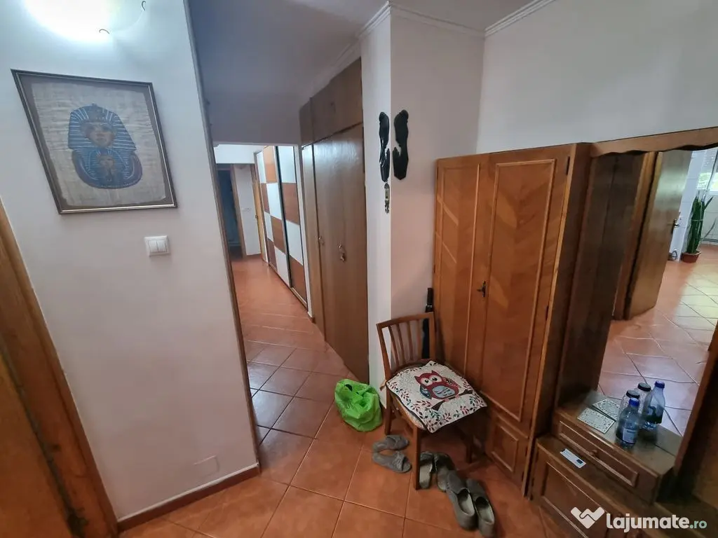 Apartament 3 camere zona Dacia - Constanta (Constanta)