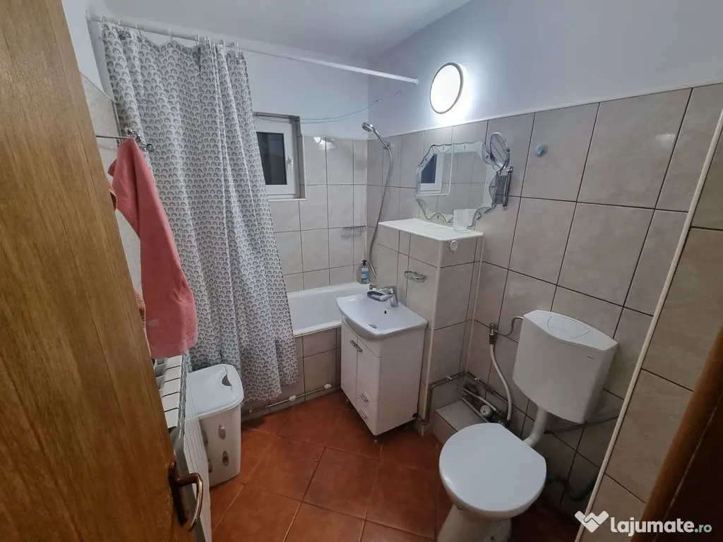 Apartament 3 camere zona Dacia - Constanta (Constanta)