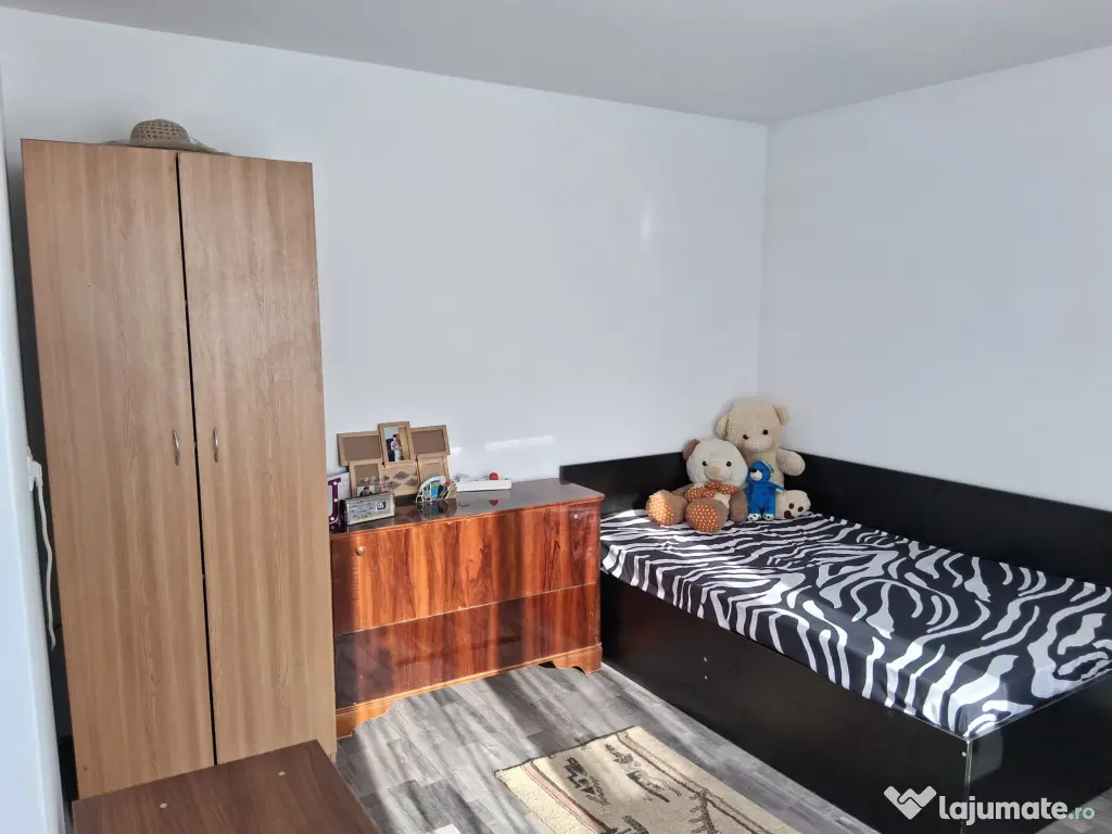 Particular, vând casă 4 camere, P+1+M, în Bragadiru