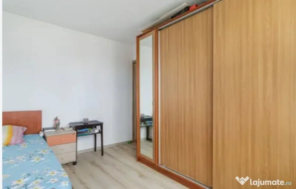 Particular, vând casă 4 camere, P+1+M, în Bragadiru