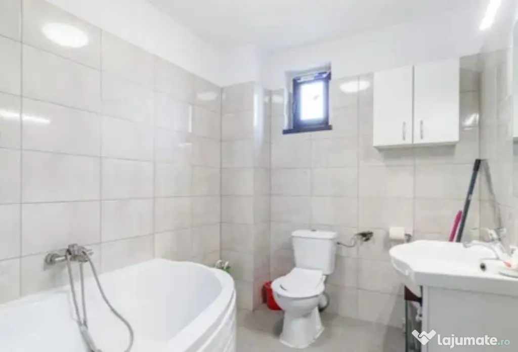 Particular, vând casă 4 camere, P+1+M, în Bragadiru