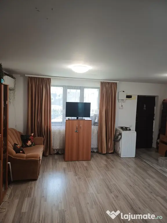 Particular, vând casă 4 camere, P+1+M, în Bragadiru