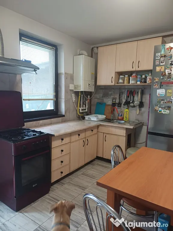 Particular, vând casă 4 camere, P+1+M, în Bragadiru