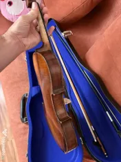 Vioară 4/4 complet echipată 