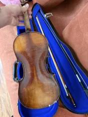 Vioară 4/4 complet echipată 