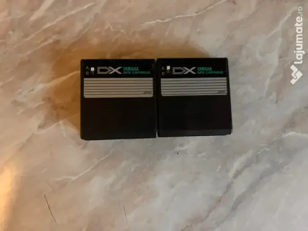 Lot Vintage: 2 Cartușe Yamaha DX7 + Joc GBA + MP3