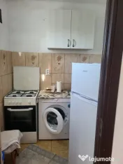IINCHIRIERE SPATIU COMERCIAL 