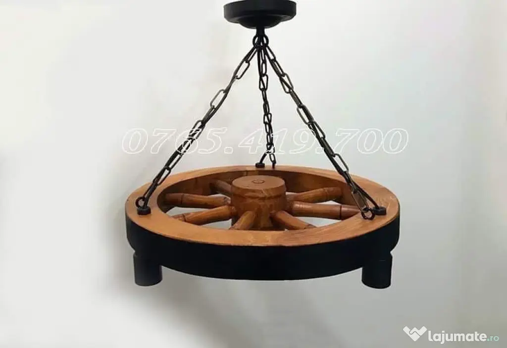 Candelabru din roata lemn