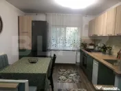 De vanzare apartament 3 camere 78 mp, zona M17 , langa școa 