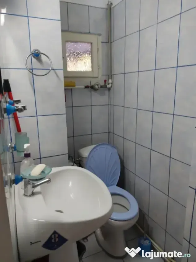 Închiriez apartament cu o cameră