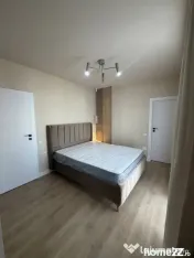 Apartament cu 3 camere in Floresti zona Tineretului 