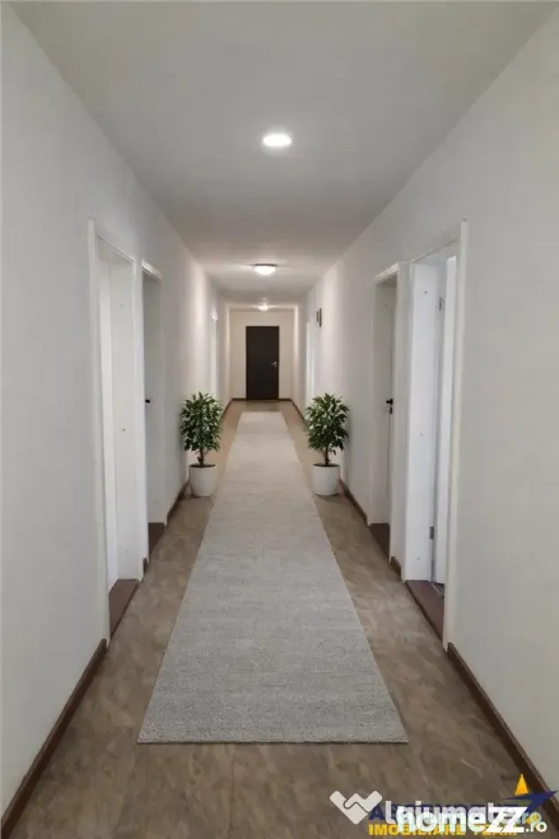 Hala industriala versatila,spatii cazare, platforma betonata - Brasov (Brasov)