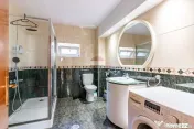 Casă / Vilă cu 6 camere de vânzare Chiajna /Rosu