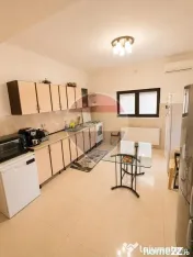 Casă / Vilă cu 12 camere de închiriat în zona Fundeni 