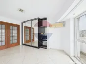 Apartament cu 3 camere de vanzare - Spatiu de birou - Rond Alba Iulia 