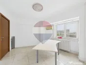 Apartament cu 3 camere de vanzare - Spatiu de birou - Rond Alba Iulia 